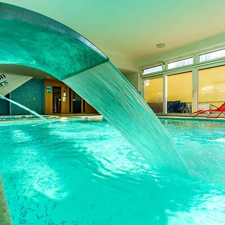 Balaton Colors Отель