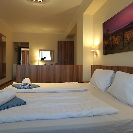 Balaton Colors 酒店