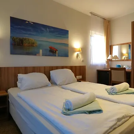 Balaton Colors 酒店 希欧福克