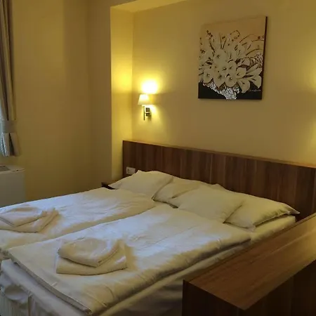 Balaton Colors Отель Шиофок