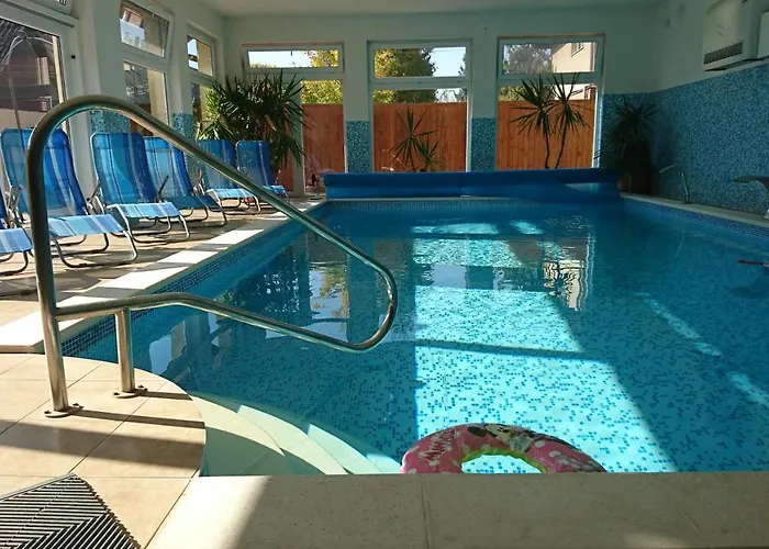 Balaton Colors מלון שיופוק