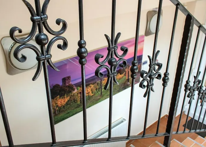 Balaton Colors מלון שיופוק